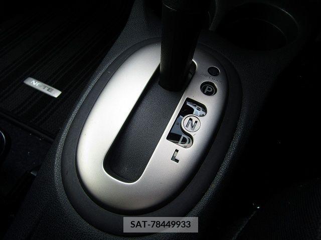 Nissan NOTE 2016-10 365453-19