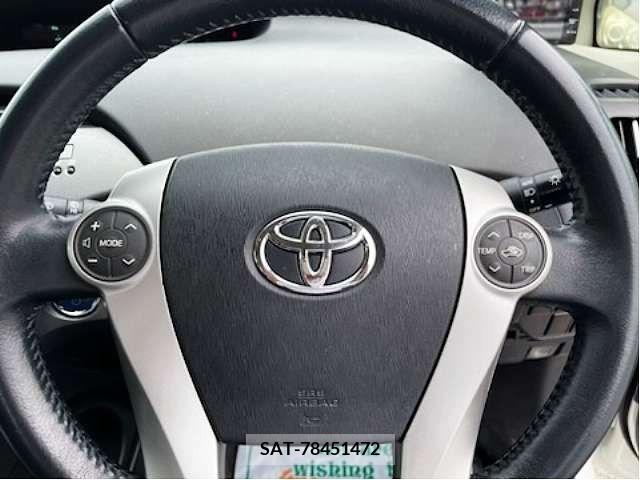 Toyota PRIUS 2014-01 327993-8