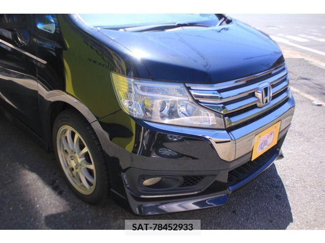 Honda e 2013-06 242699-7