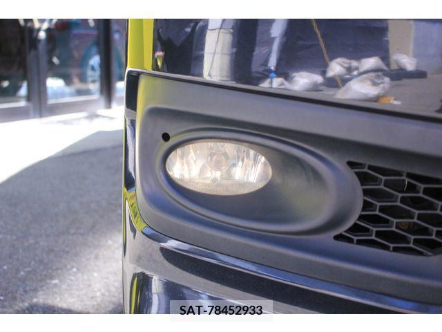 Honda e 2013-06 242699-11