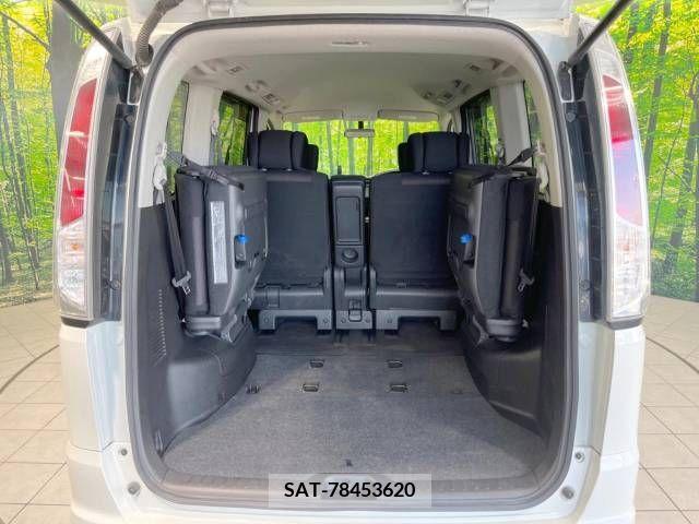 Nissan SERENA 2012-03 328078-11