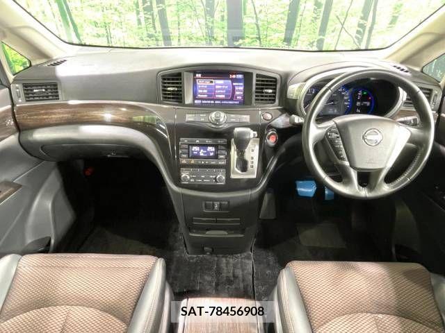 Nissan ELGRAND 2010-09 349702-1