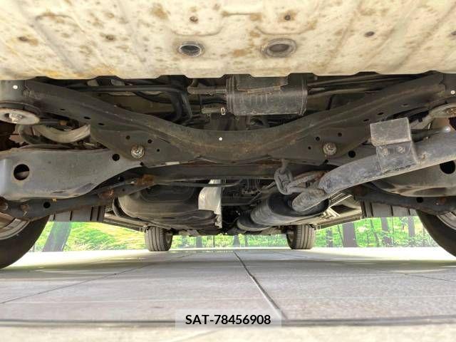 Nissan ELGRAND 2010-09 349702-19