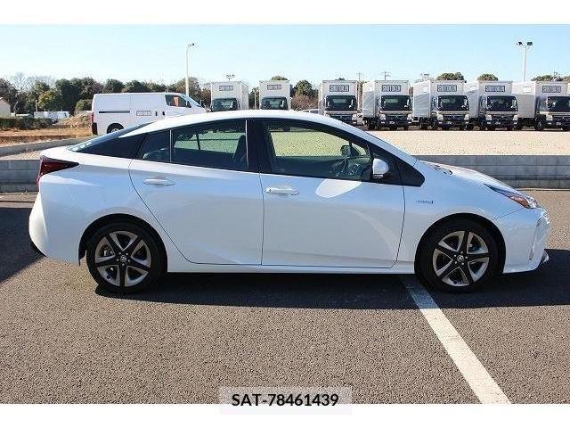 Toyota PRIUS 2020-02 205901-8
