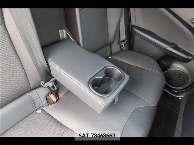 Toyota PRIUS 2021-10 282285-17