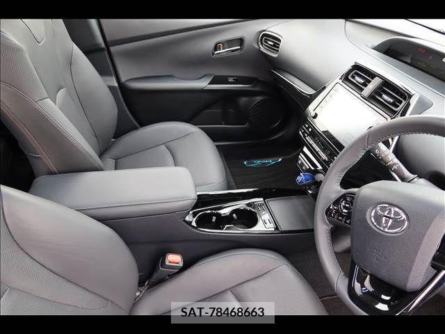 Toyota PRIUS 2021-10 282285-11