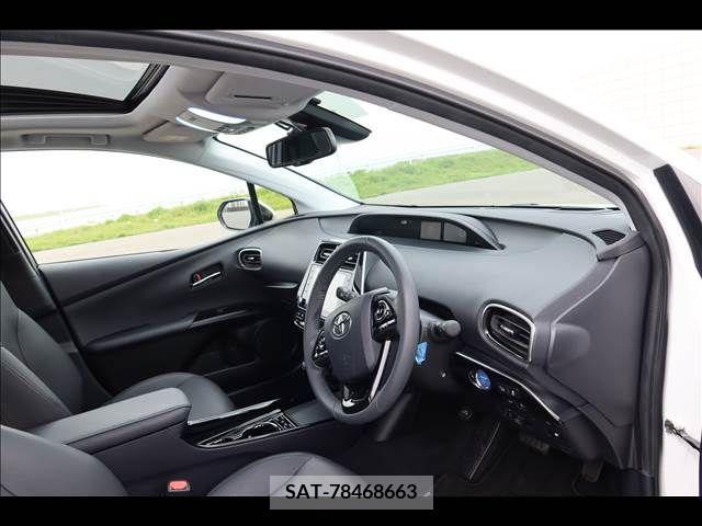 Toyota PRIUS 2021-10 282285-10