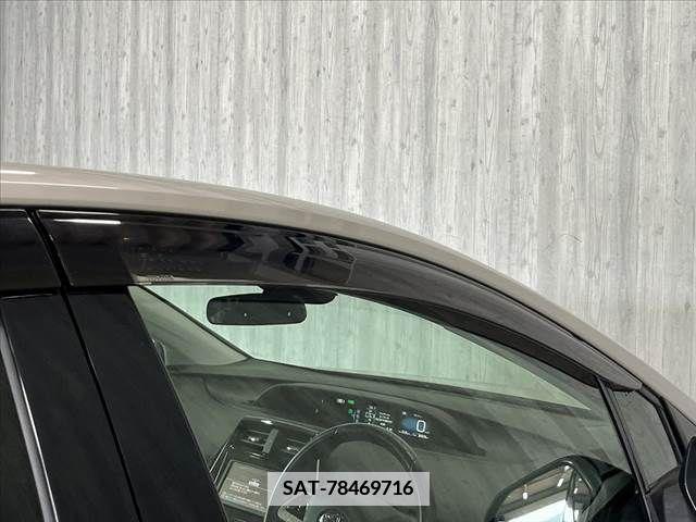 Toyota PRIUS 2016-05 377420-28