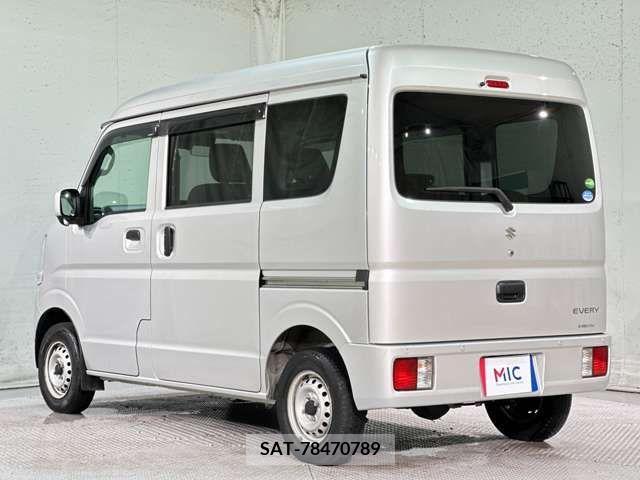 Suzuki EVERY 2020-12 269674-10
