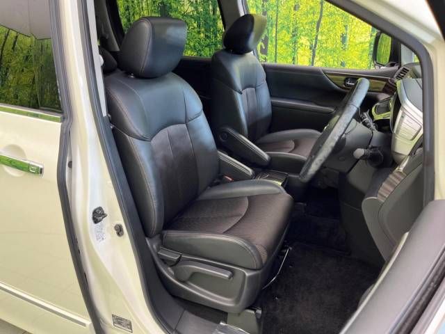 Nissan ELGRAND 2018-06 5544-8