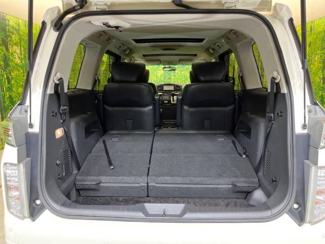 Nissan ELGRAND 2018-06 5544-11
