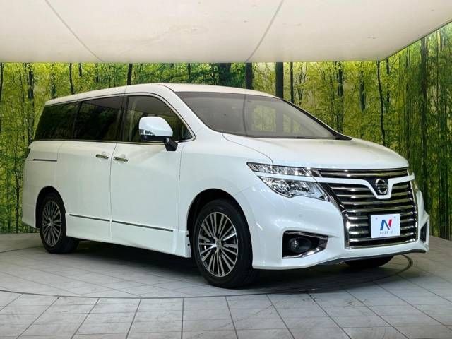 Nissan ELGRAND 2018-06 5544-17