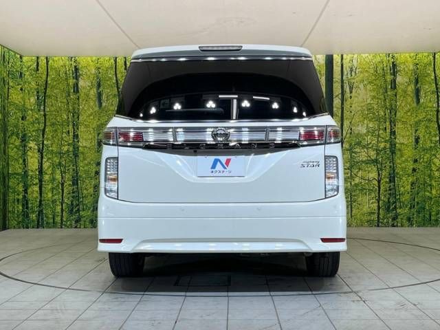 Nissan ELGRAND 2018-06 5544-16