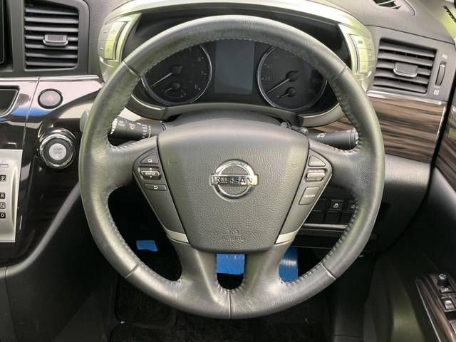 Nissan ELGRAND 2018-06 5544-12