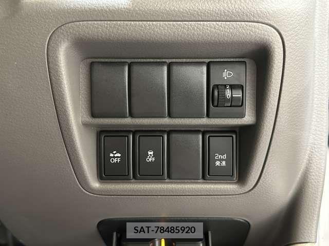 Nissan CLIPPER 2018-06 302185-15