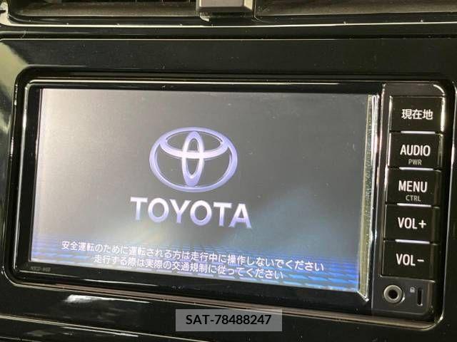 Toyota PRIUS 2017-10 366524-3