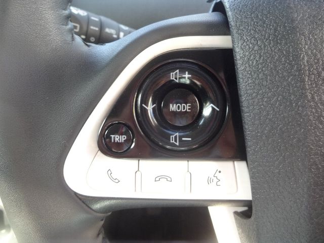 Toyota PRIUS 2017-06 22978-15