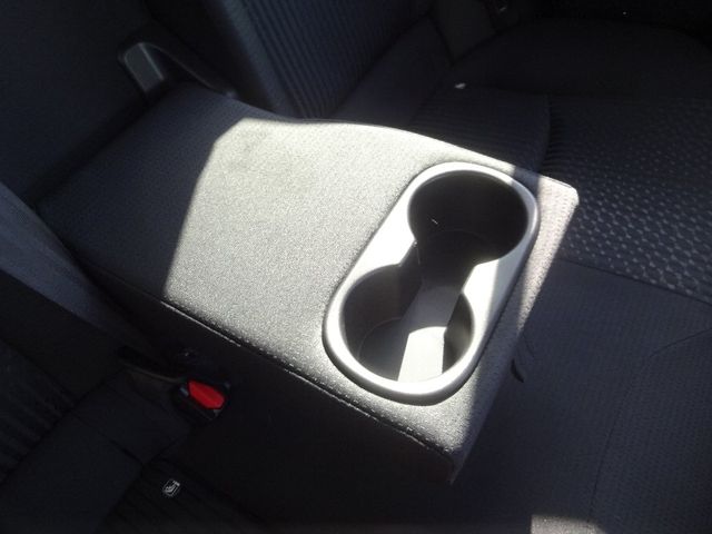 Toyota PRIUS 2017-06 22978-11