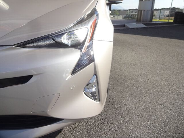 Toyota PRIUS 2017-06 22978-27