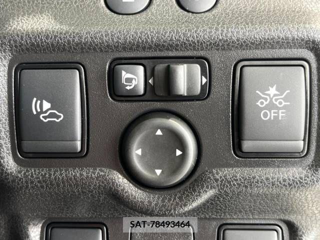 Nissan NOTE 2017-09 305407-5