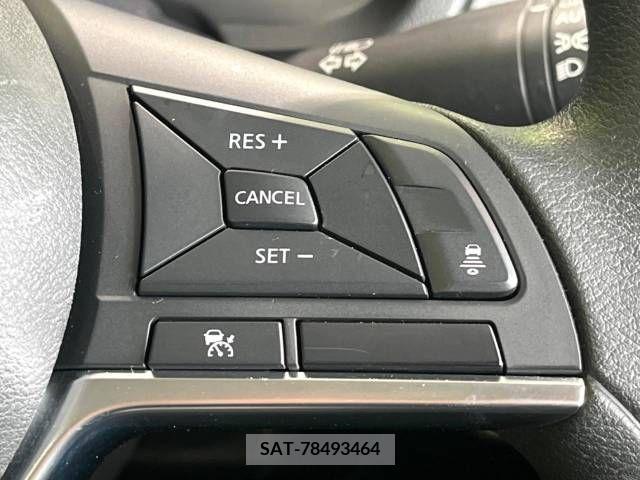 Nissan NOTE 2017-09 305407-4