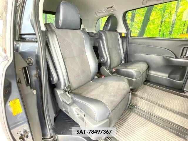 Toyota ESTIMA 2013-11 338083-9