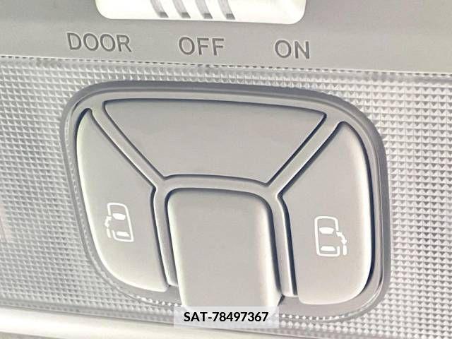 Toyota ESTIMA 2013-11 338083-4
