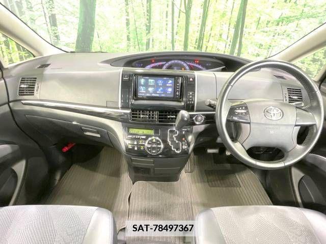 Toyota ESTIMA 2013-11 338083-1