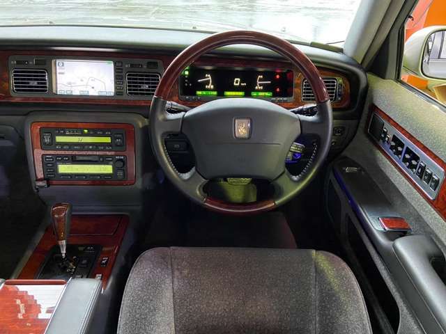 Toyota CENTURY 2006-09 188917-9