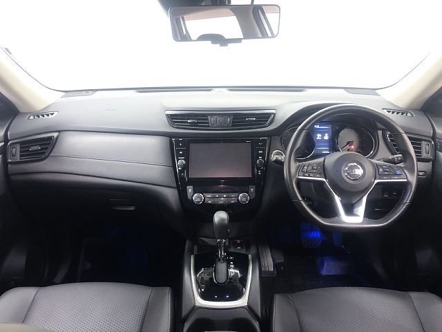 Nissan X-TRAIL 2017-06 192324-1