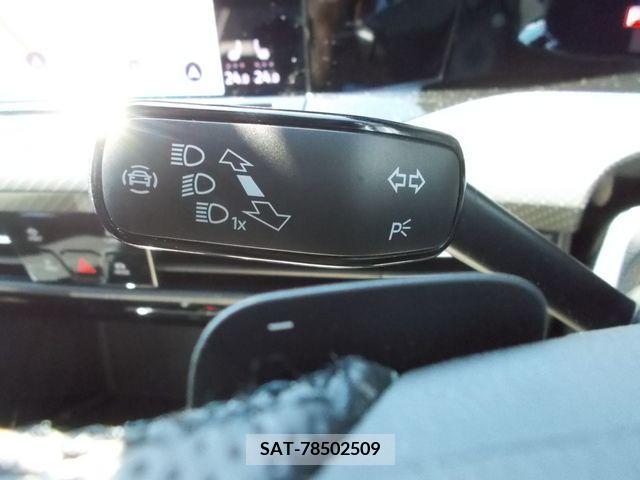 VolksWagen GOLF 2022-10 348166-18