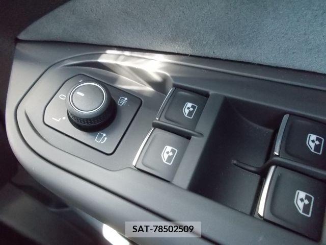 VolksWagen GOLF 2022-10 348166-21