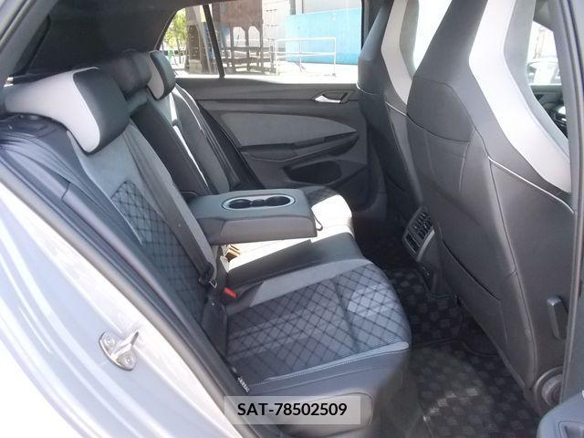 VolksWagen GOLF 2022-10 348166-24