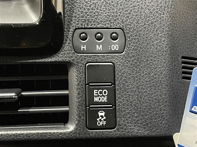 Toyota ESQUIRE 2016-03 404-27