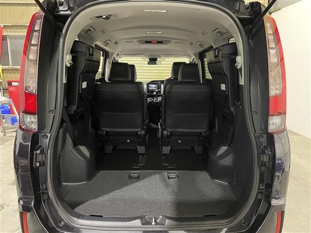 Toyota ESQUIRE 2016-03 404-18