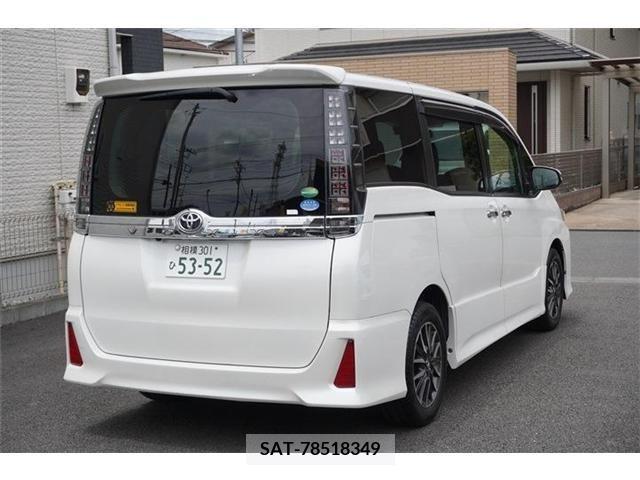 Toyota VOXY 2015-09 321432-3