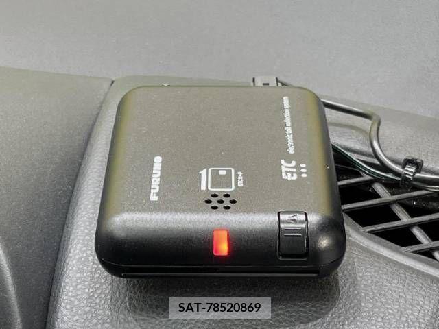 Toyota YARIS 2022-03 308743-5