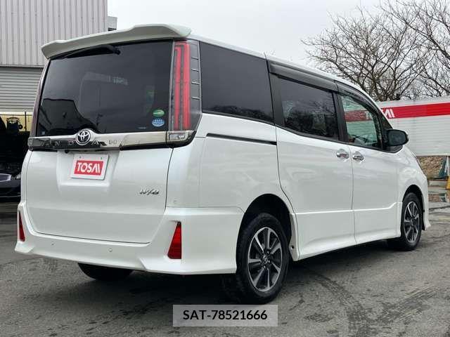 Toyota NOAH 2019-02 365163-5