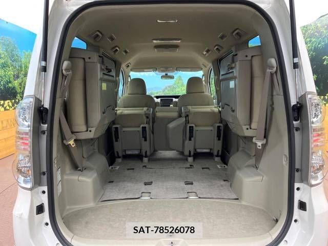 Toyota NOAH 2009-12 250401-11