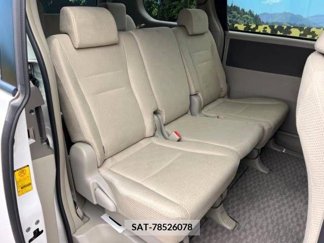Toyota NOAH 2009-12 250401-9