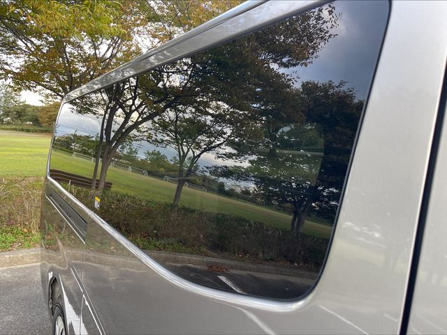 Nissan NV350 Caravan 2015-07 14903-18
