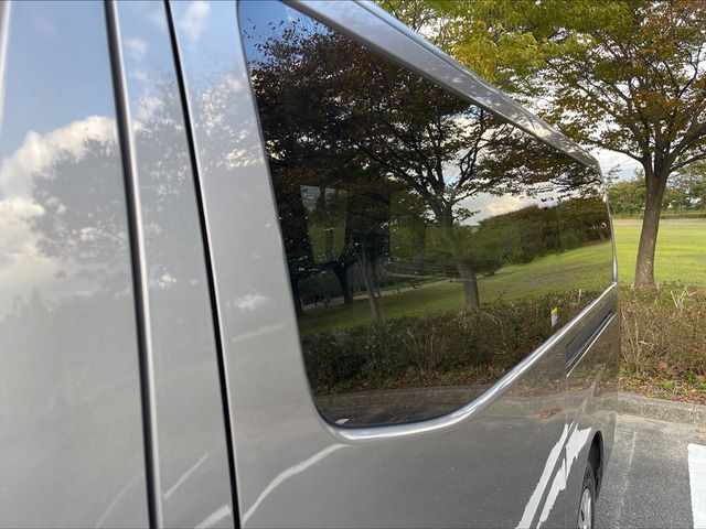 Nissan NV350 Caravan 2015-07 14903-19