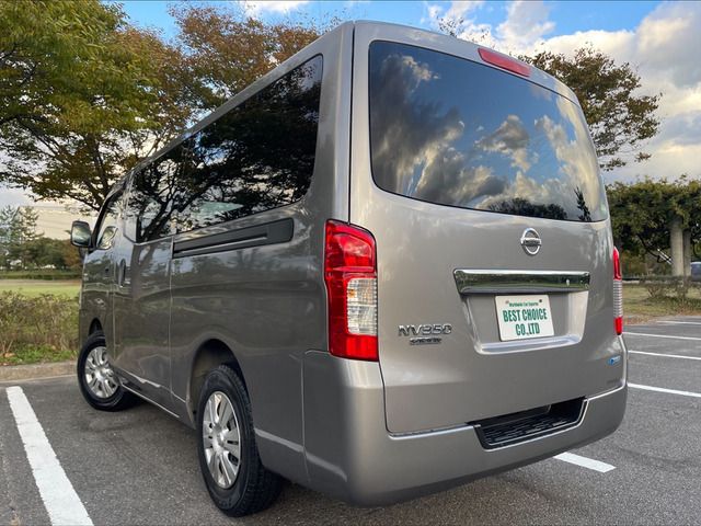 Nissan NV350 Caravan 2015-07 14903-3