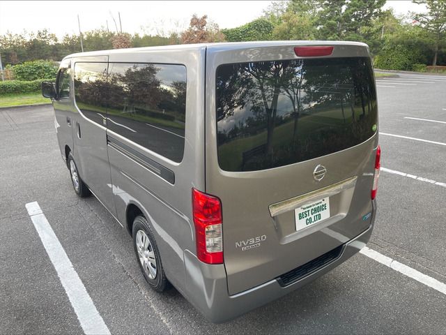 Nissan NV350 Caravan 2015-07 14903-13
