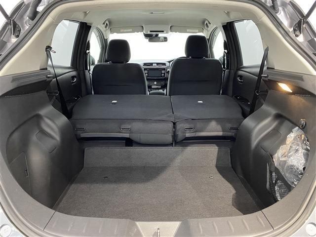 Nissan LEAF 2019-01 3724-11