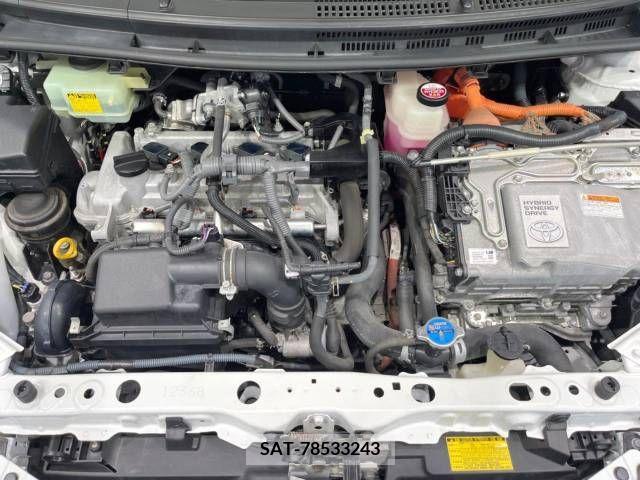 Toyota AQUA 2012-11 347833-18