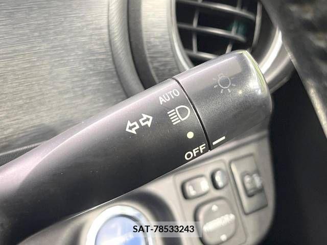 Toyota AQUA 2012-11 347833-5
