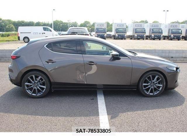 Mazda MAZDA3 2019-09 301078-10