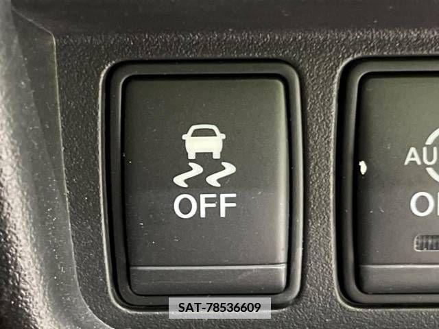 Nissan JUKE 2016-08 362246-7