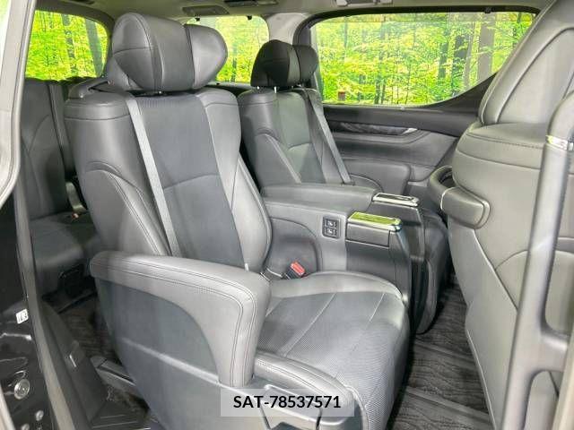 Toyota ALPHARD 2022-06 379380-8